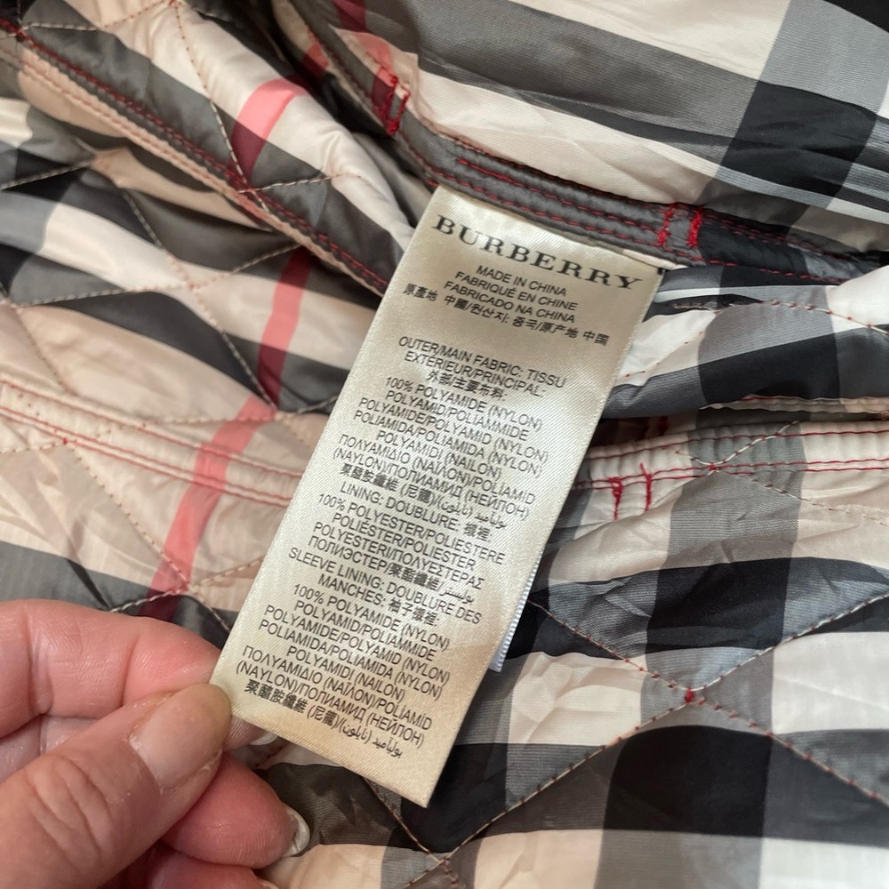 Burberry quilted trench coat with belt - Picture 13 of 16
